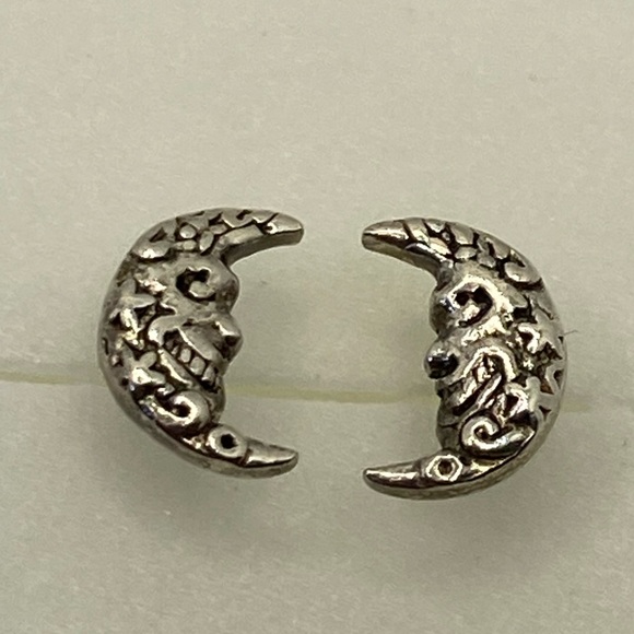 Crescent Moon Face stud earrings .925 Sterling Silver Peter Stone - Picture 5 of 9